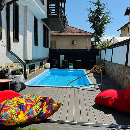 Elit 多布里尼什特